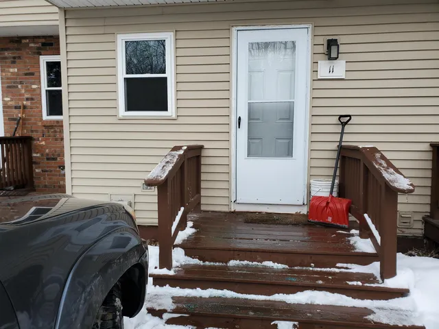 $2,300 | 220 Mascoma Street, Unit 11, Lebanon, NH 03766