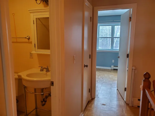 $2,300 | 220 Mascoma Street, Unit 11, Lebanon, NH 03766