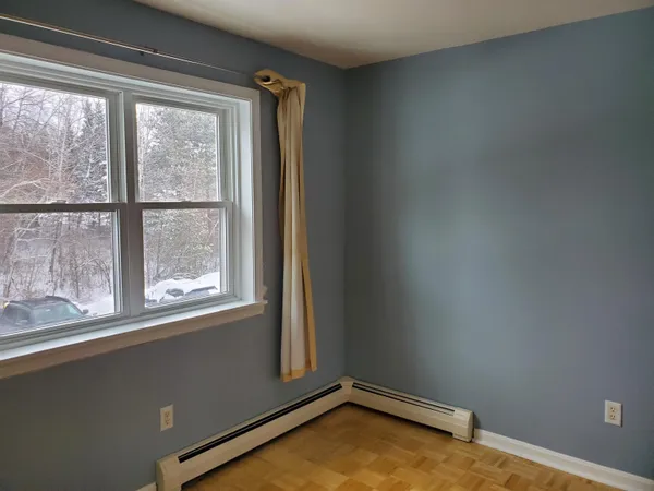 $2,300 | 220 Mascoma Street, Unit 11, Lebanon, NH 03766