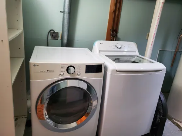 $2,300 | 220 Mascoma Street, Unit 11, Lebanon, NH 03766