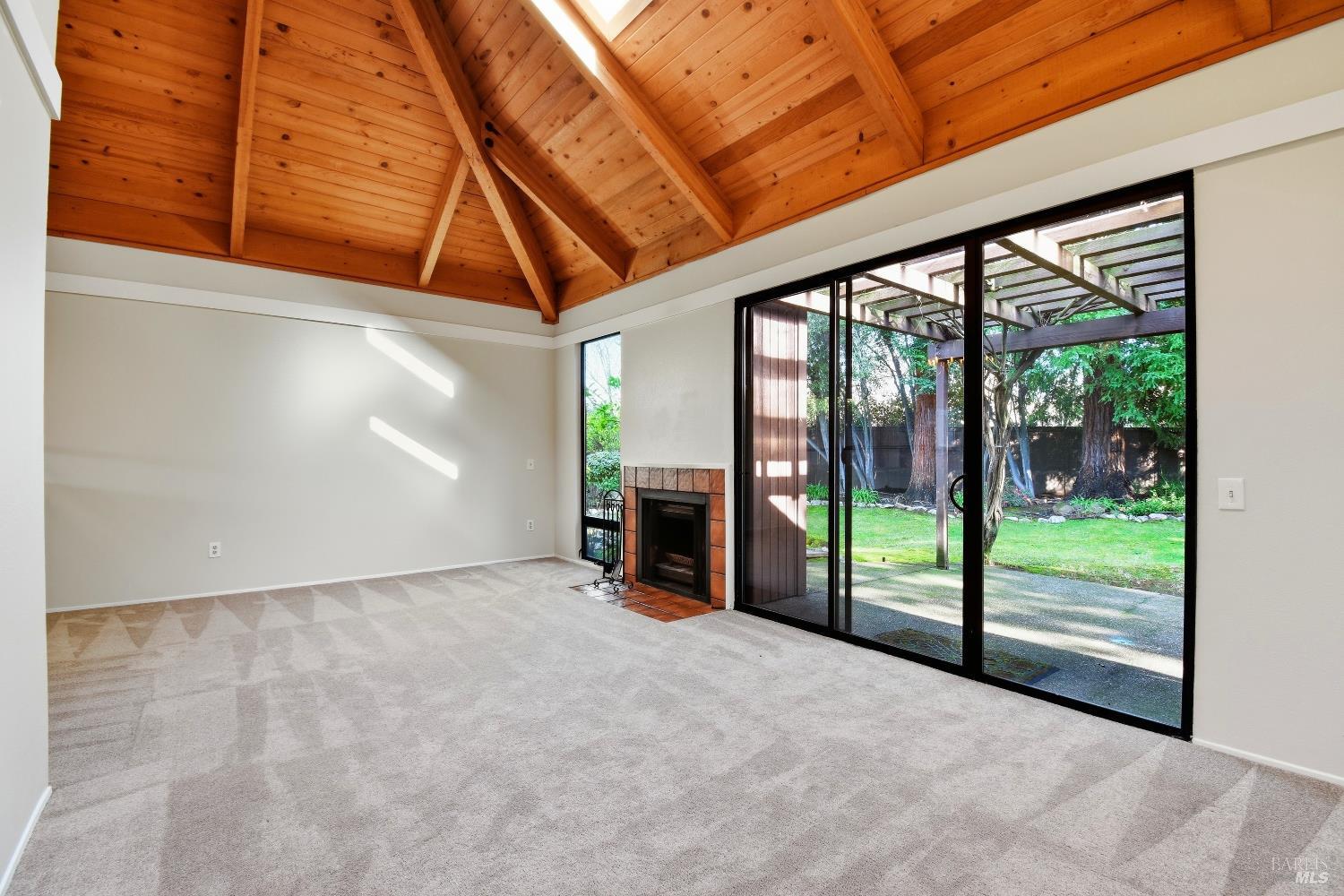 1320 North Street, Unit 7 Santa Rosa, CA 95404 - Photo 9 of 28 a view of a room with furniture and roof