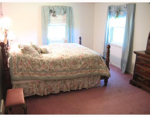 220 Thompson Hill Road Aliquippa, PA 15001 - Photo 5 of 18 Master Bedroom.