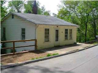 126 Dal Brown Road Chattanooga, TN 37405 - Photo 1 of 7 Primary Photo