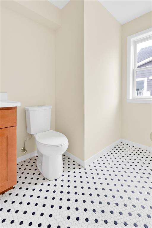 15 Stanton Road Brooklyn, NY 11235 - Photo 14 of 29 a bathroom with a black white checkered floor