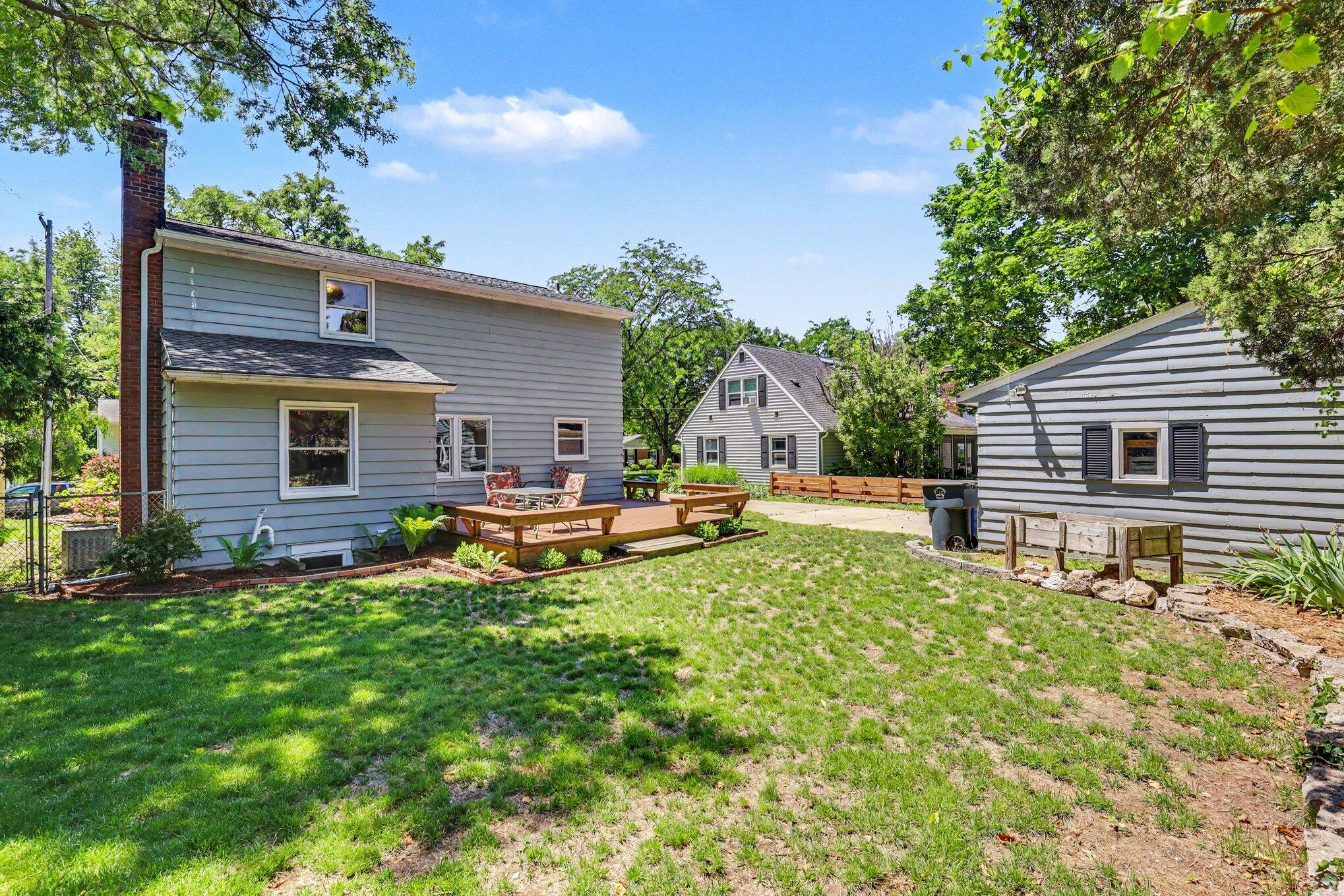1653 Ridgeview Street Southeast Grand Rapids, MI 49506 - Photo 29 of 30 029_file_1647