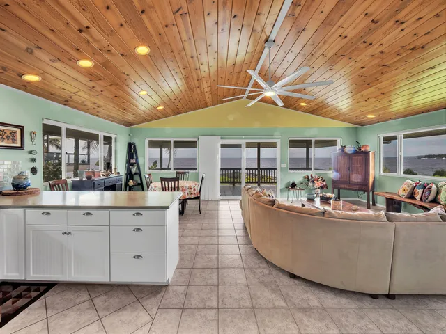 $1,300,000 | 15-947 Paradise Ala Kai Drive, Keaau, HI 96749