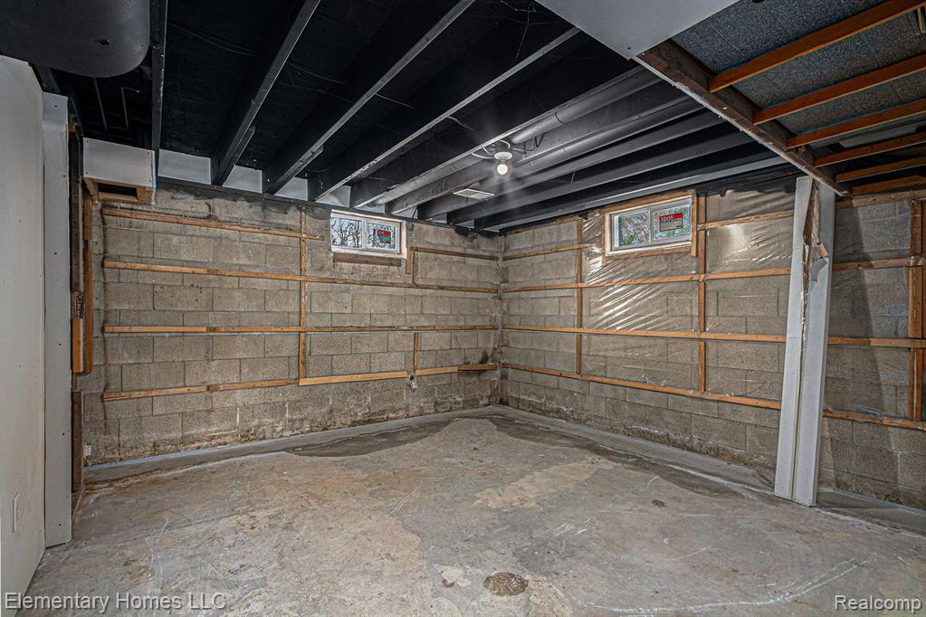 5530 Territorial Road Benton Harbor, MI 49022 - Photo 18 of 35 Gallery Image 18