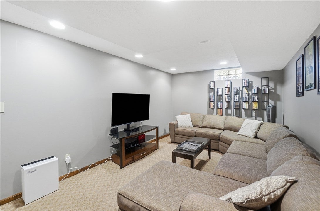 413 North Bromfield Road Kettering, OH 45429 - Photo 38 of 51 Gallery Image 38