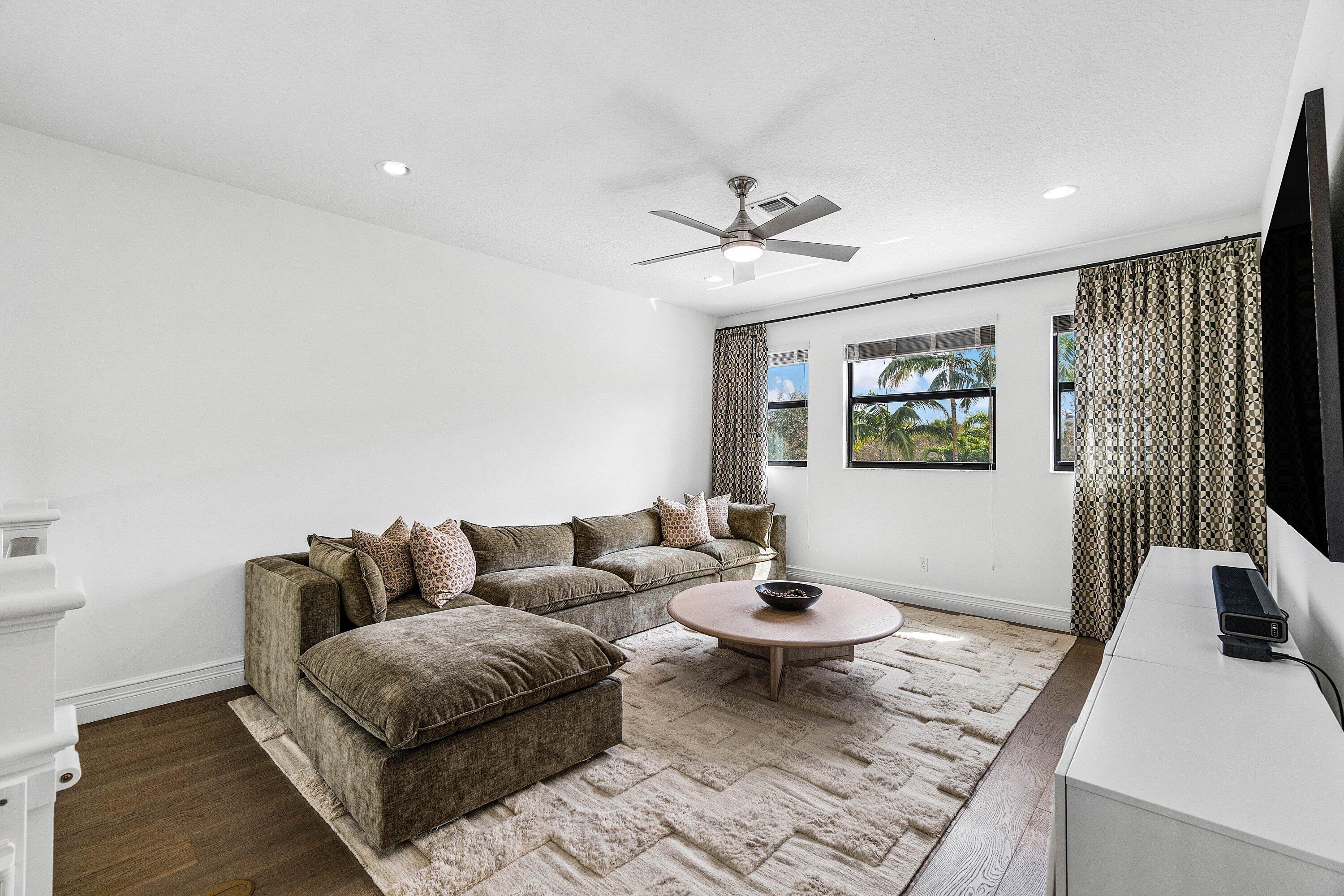 9566 Eden Roc Court Delray Beach, FL 33446 - Photo 16 of 28 028-9566EdenRocCourt-DelrayBeach-FL-3344