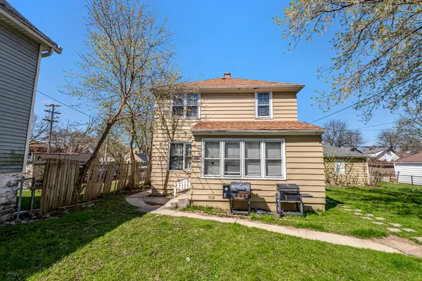 $179,900 | 5015 North 38th Street, Milwaukee, WI 53209