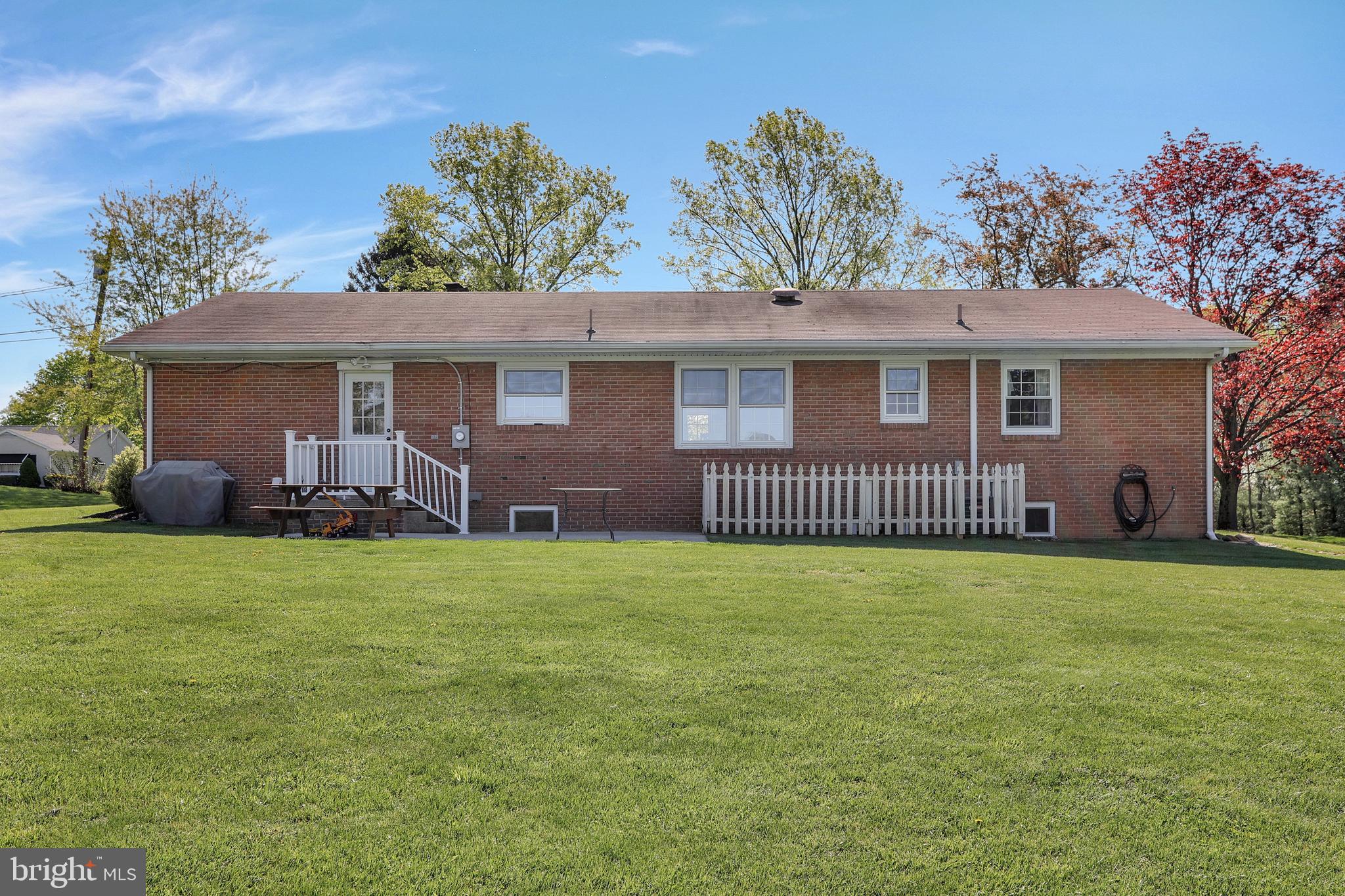 12526 Ashton Road Clear Spring, MD 21722 - Photo 4 of 40