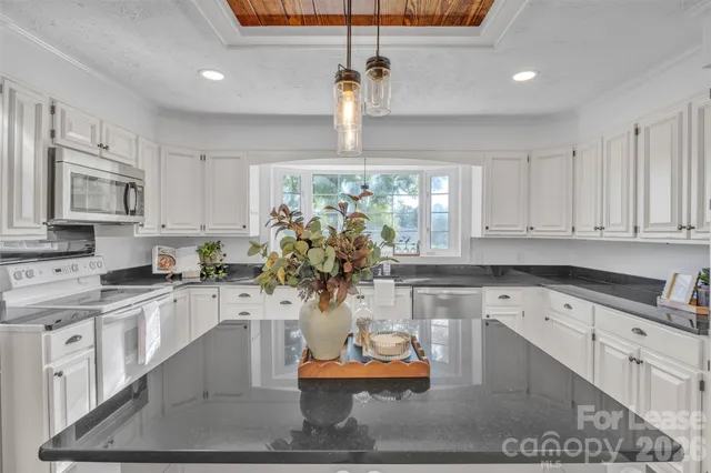 $3,000 | 462 Mock Mill Road, Statesville, NC 28677