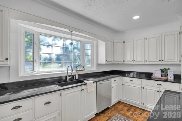 $3,000 | 462 Mock Mill Road, Statesville, NC 28677