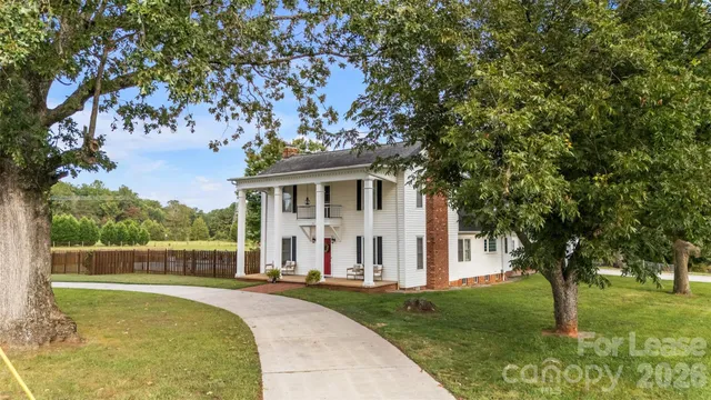 $3,000 | 462 Mock Mill Road, Statesville, NC 28677