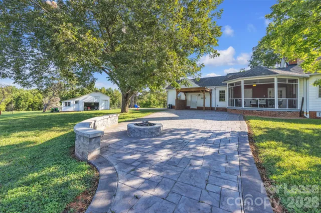 $3,000 | 462 Mock Mill Road, Statesville, NC 28677