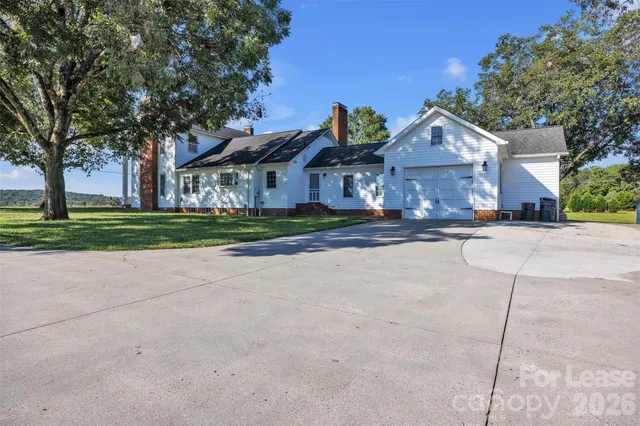 $3,000 | 462 Mock Mill Road, Statesville, NC 28677