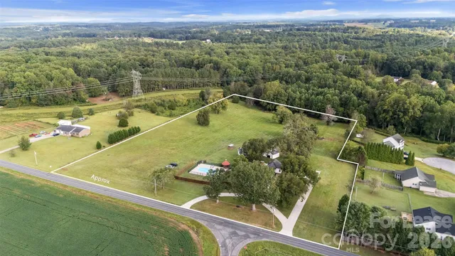 $3,000 | 462 Mock Mill Road, Statesville, NC 28677