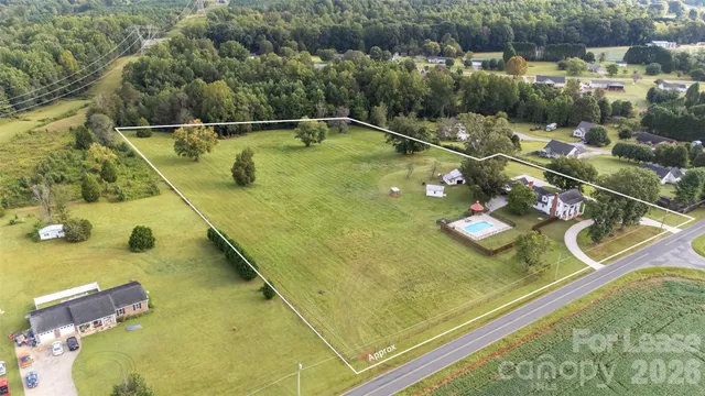 $3,000 | 462 Mock Mill Road, Statesville, NC 28677