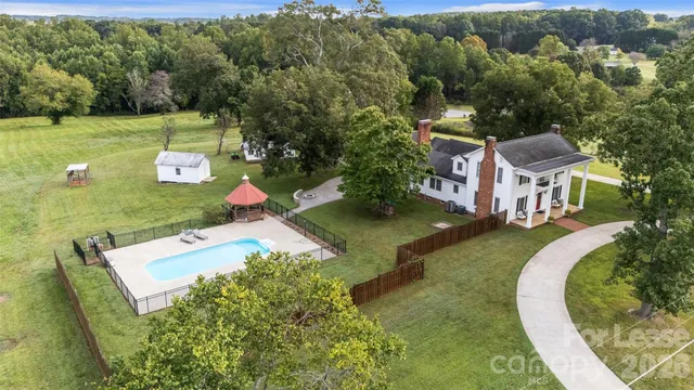 $3,000 | 462 Mock Mill Road, Statesville, NC 28677