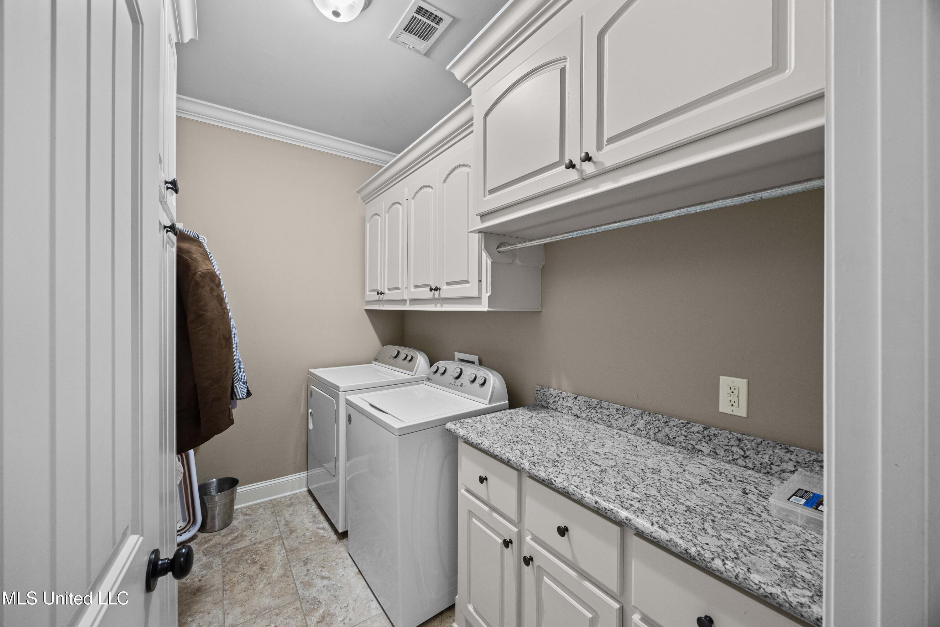 110 Tailfeather Drive Madison, MS 39110 - Photo 13 of 25 EOSR8673