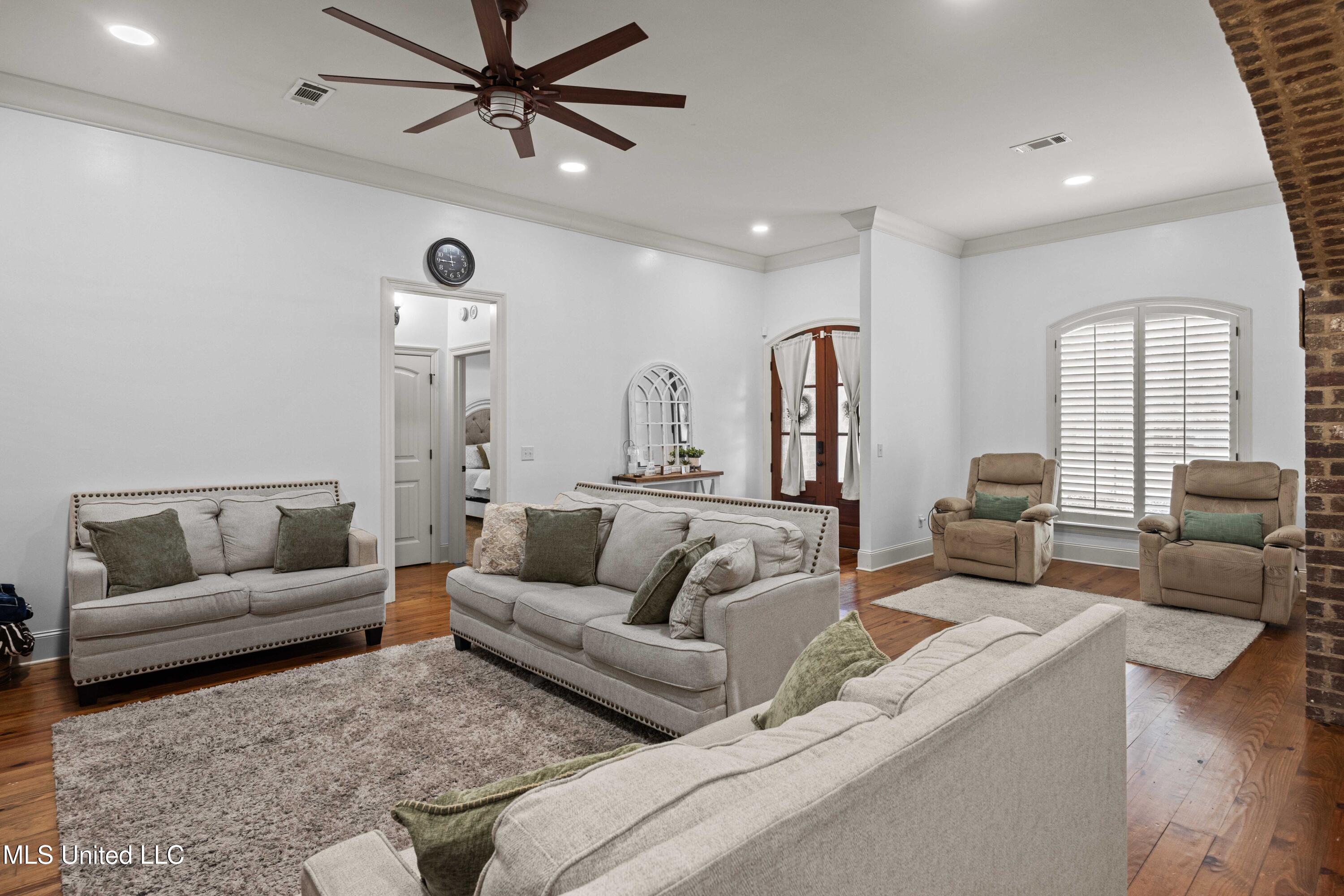 110 Tailfeather Drive Madison, MS 39110 - Photo 4 of 25 EOSR8618