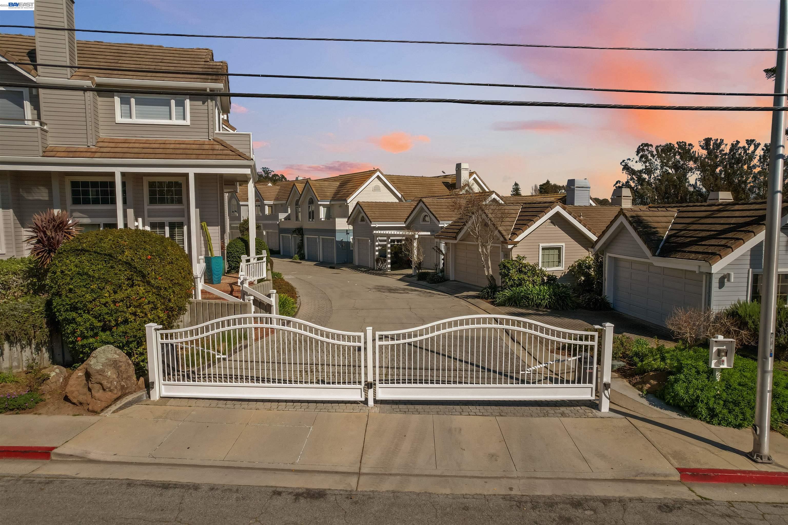 126 Frederick Street Santa Cruz, CA 95062 - Photo 58 of 60 front view of a house with a street