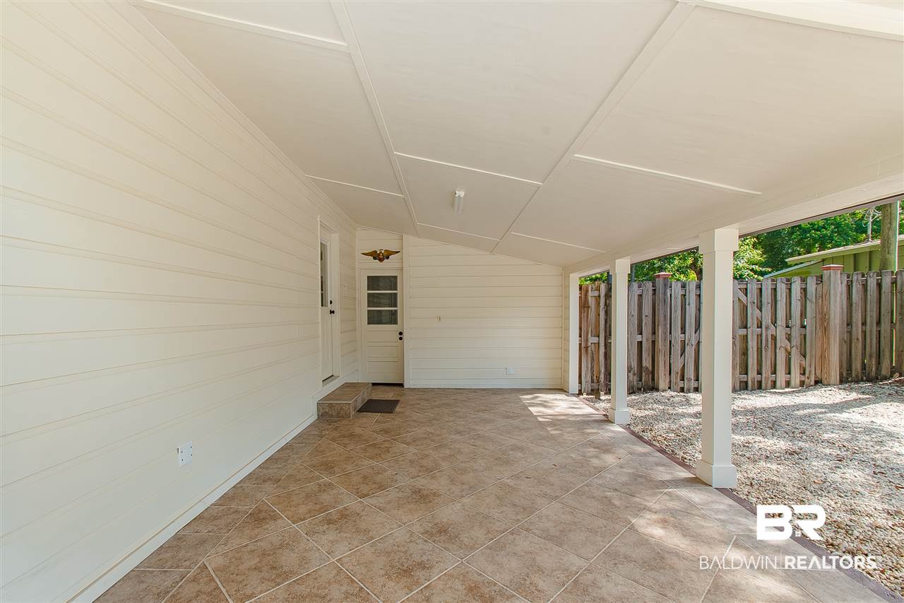 419 Rosa Avenue Fairhope, AL 36532 - Photo 4 of 33