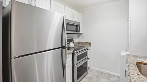 $399,999 | 65 Richmond Boulevard, Unit 1B, Ronkonkoma, NY 11779