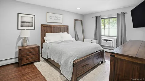 $399,999 | 65 Richmond Boulevard, Unit 1B, Ronkonkoma, NY 11779