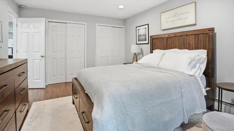 $399,999 | 65 Richmond Boulevard, Unit 1B, Ronkonkoma, NY 11779