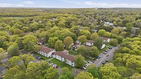 $399,999 | 65 Richmond Boulevard, Unit 1B, Ronkonkoma, NY 11779