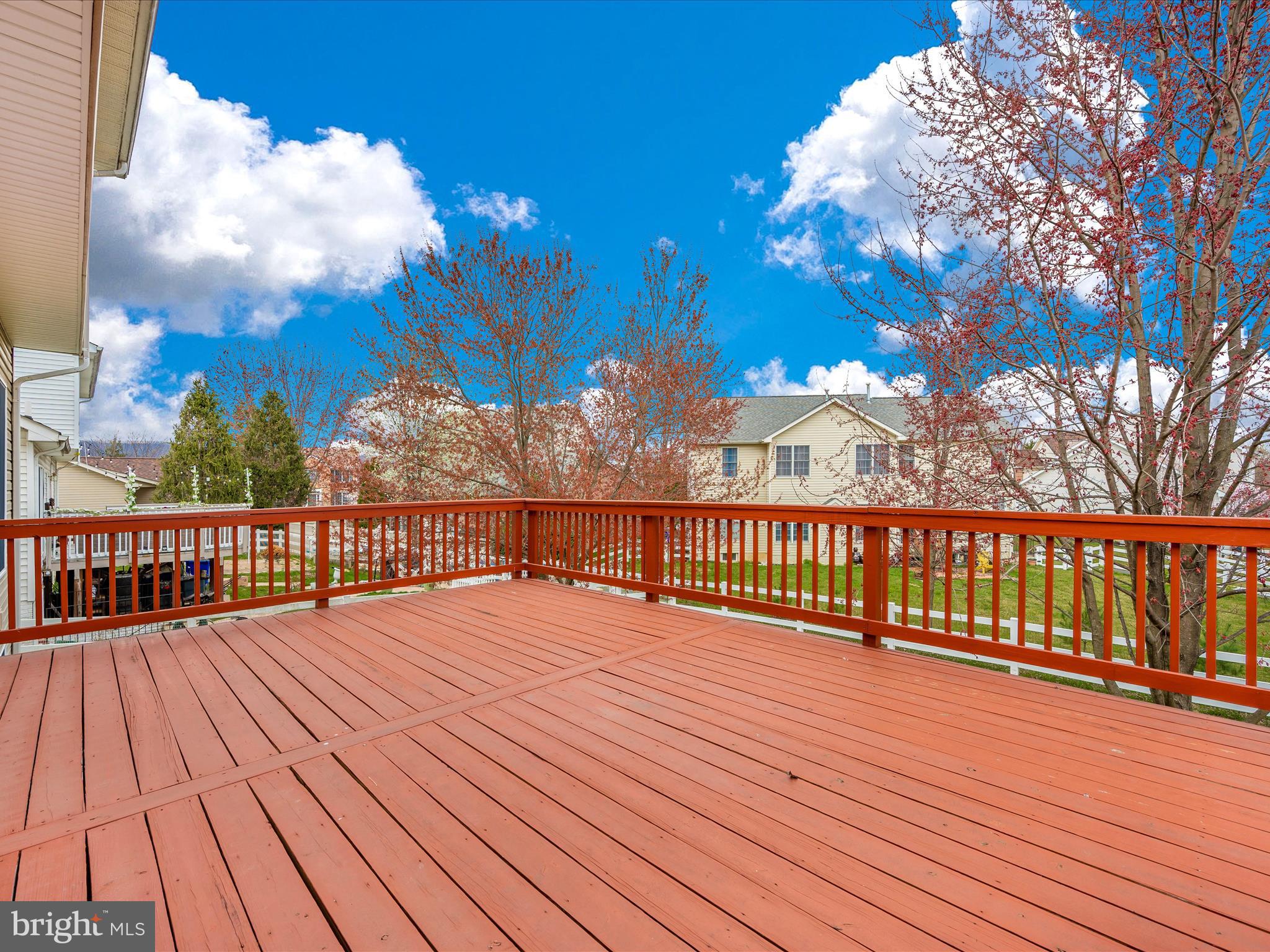 1014 Bexhill Drive Frederick, MD 21702 - Photo 5 of 42 Deck