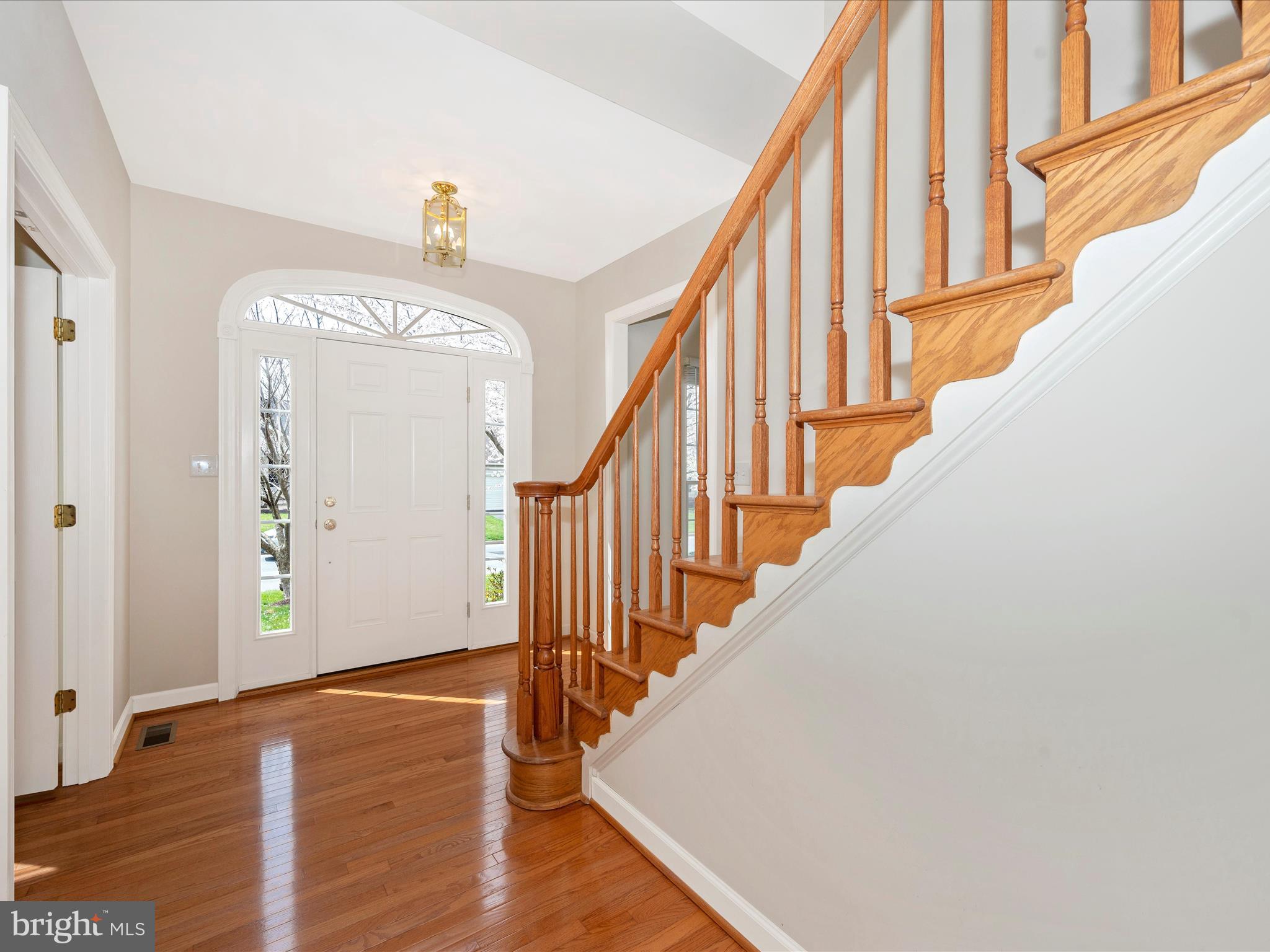 1014 Bexhill Drive Frederick, MD 21702 - Photo 7 of 42 Foyer