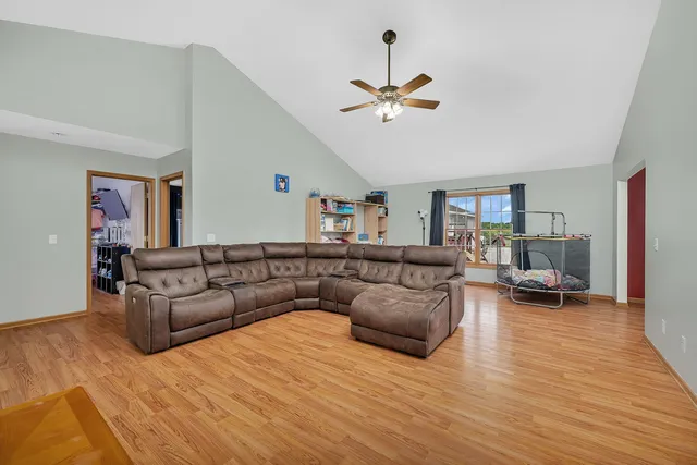 $579,900 | 22954 McGuire Road, Wilmington, IL 60481