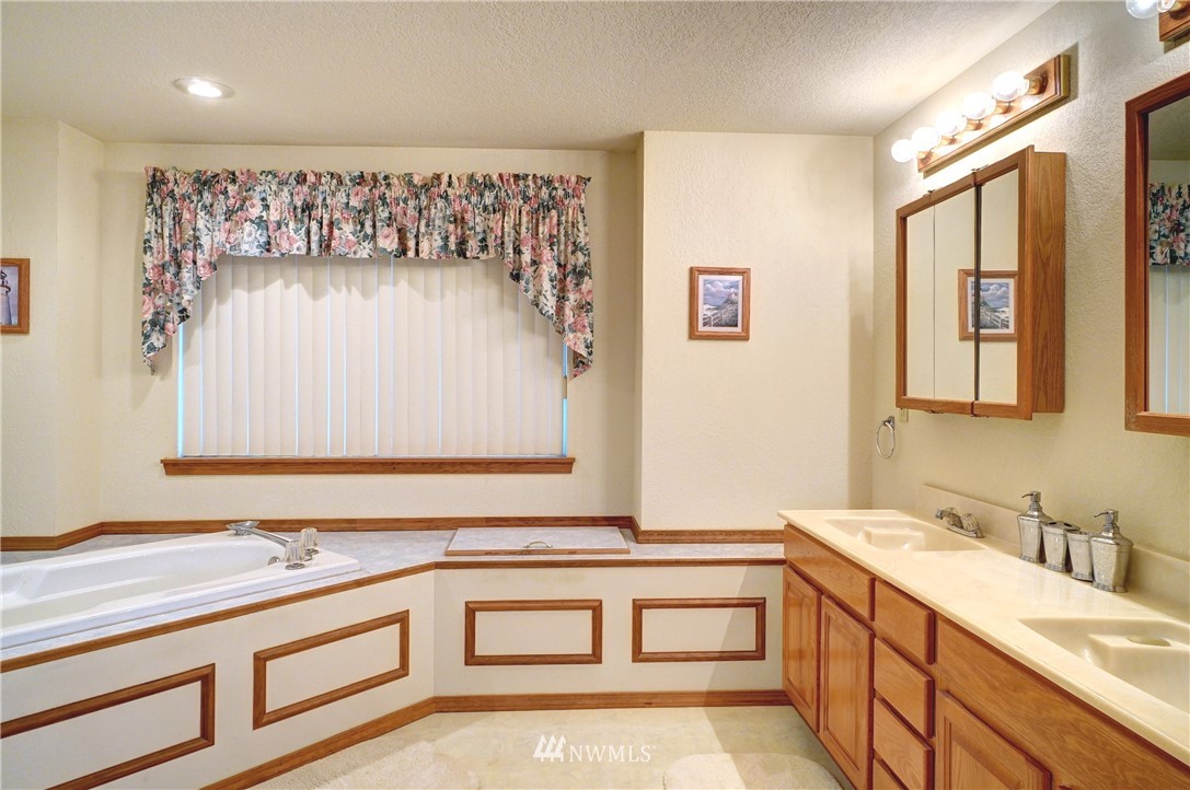 1500 East Trails Road Belfair, WA 98528 - Photo 21 of 28 Gallery Image 21