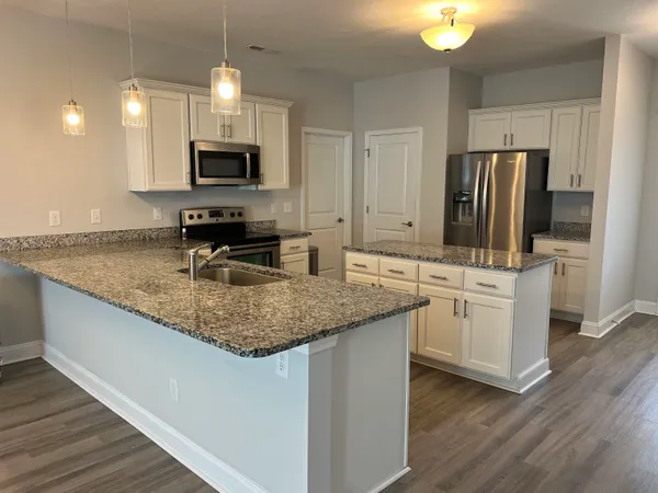 $1,900 | 711 Hobonny Loop, Longs, SC 29568