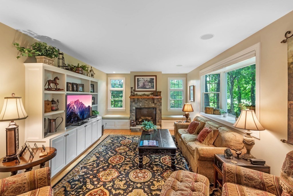 3 Fader Place Marblehead, MA 01945 - Photo 1 of 37 Gallery Image 1