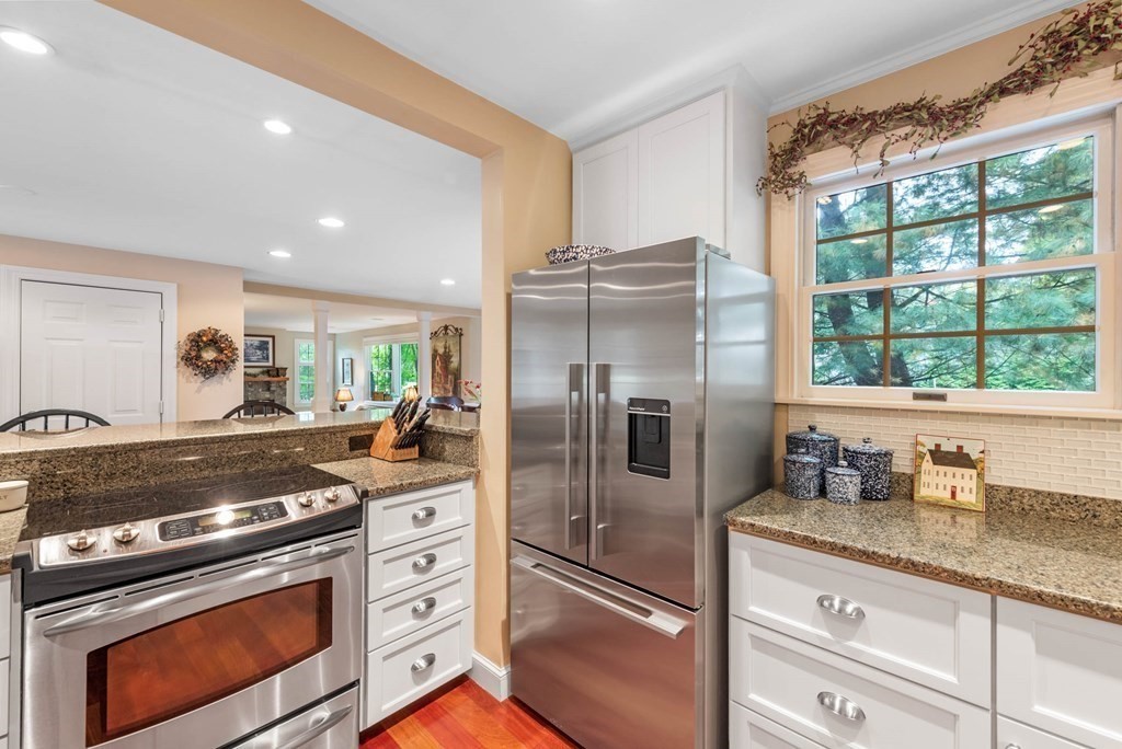 3 Fader Place Marblehead, MA 01945 - Photo 6 of 37 Gallery Image 6