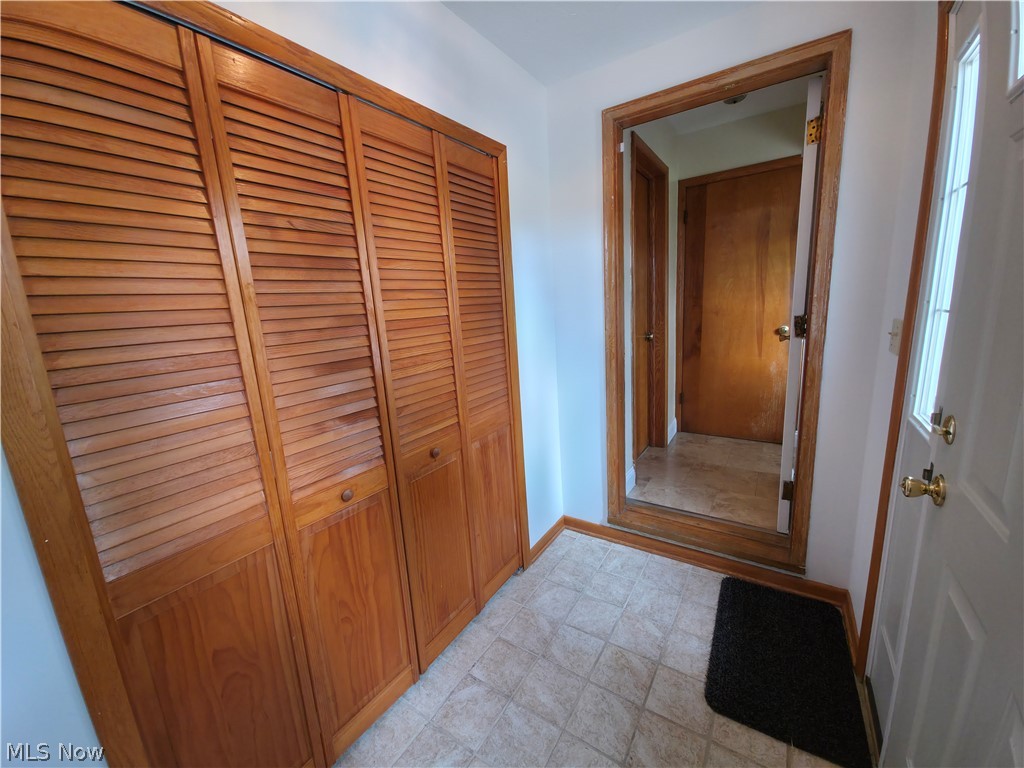 1478 Lockwood Road Barberton, OH 44203 - Photo 27 of 35