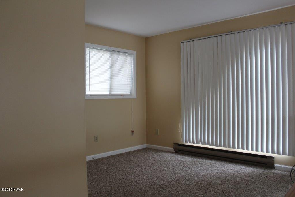 2825 Rockway Road Lake Ariel, PA 18436 - Photo 15 of 34