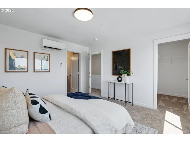 $679,800 | 7308 Southwest 13th Drive, Portland, OR 97219