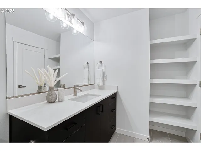 $679,800 | 7308 Southwest 13th Drive, Portland, OR 97219