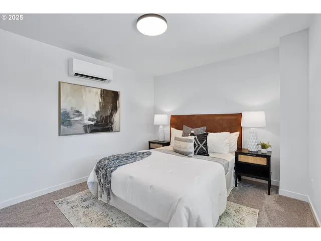 $679,800 | 7308 Southwest 13th Drive, Portland, OR 97219