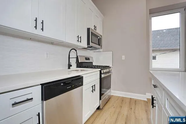 $3,200 | 385 Passaic Avenue, Unit 5, Lodi, NJ 07644