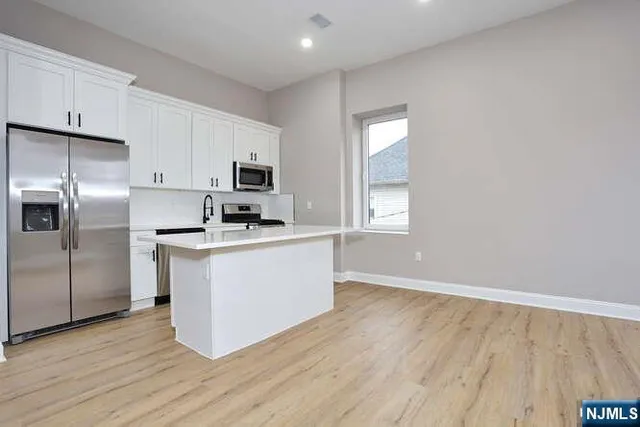 $3,200 | 385 Passaic Avenue, Unit 5, Lodi, NJ 07644