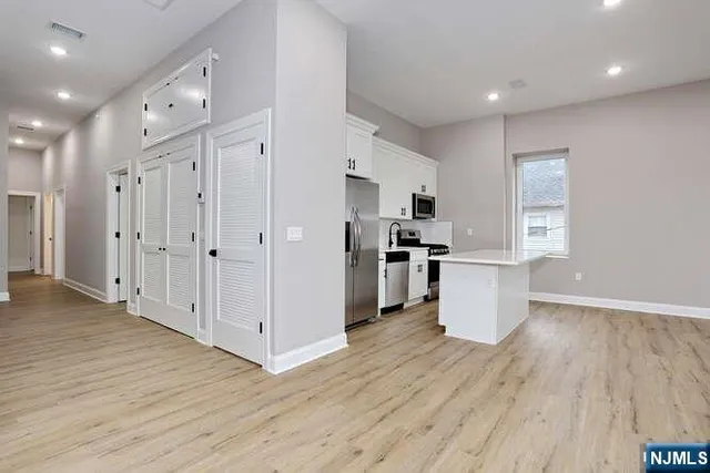 $3,200 | 385 Passaic Avenue, Unit 5, Lodi, NJ 07644