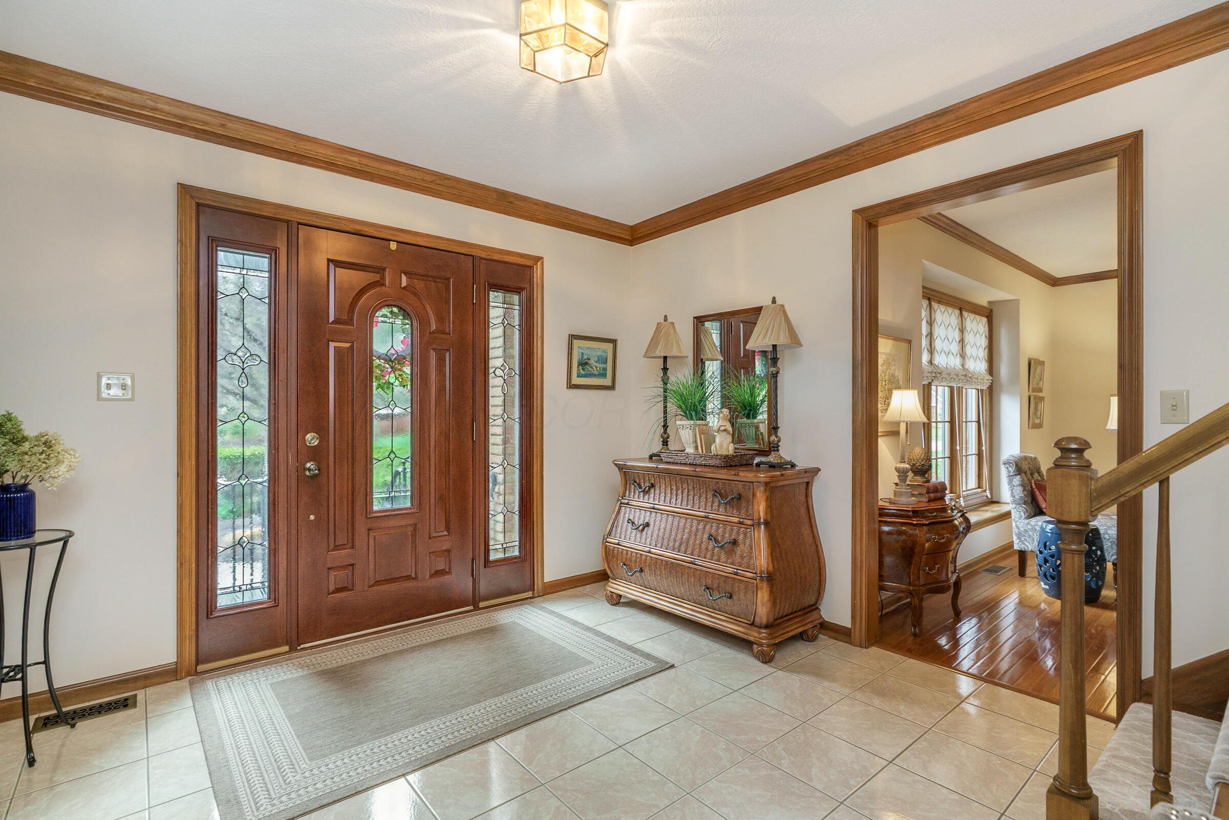 1178 Springtree Lane Westerville, OH 43081 - Photo 6 of 55 Foyer