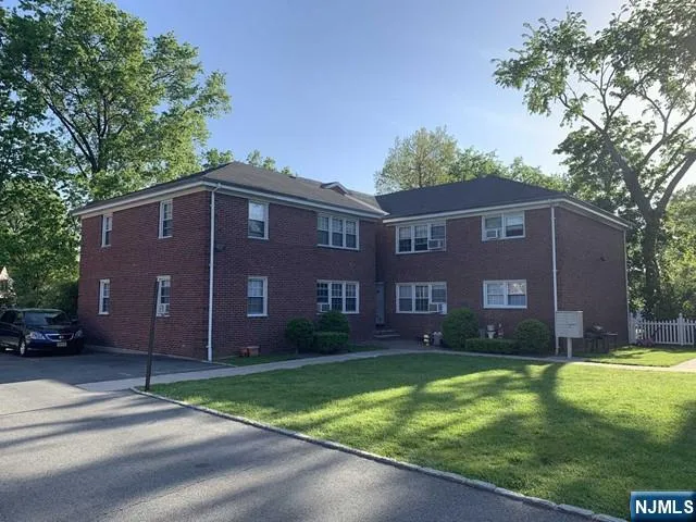 $2,250 | 171-183 Fort Lee Road, Unit 1811C, Teaneck, NJ 07666