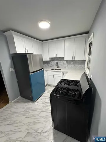 $2,250 | 171-183 Fort Lee Road, Unit 1811C, Teaneck, NJ 07666