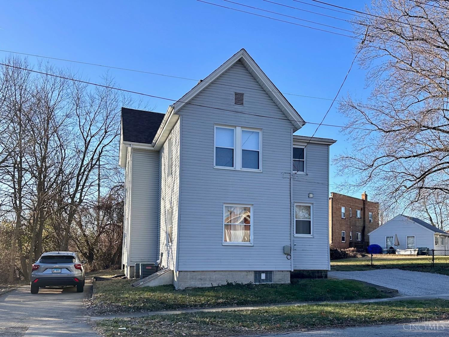 3939 Section Road Cincinnati, OH 45236 - Photo 3 of 21